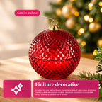 Candela Profumata in Vetro Decorato a Forma di Sfera o Albero – Fragranze Pino, Cannella e Vaniglia – Contenitore Riutilizzabile