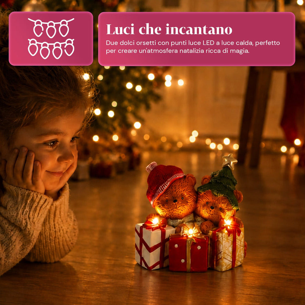Orsetto natalizio in poliresina con pacco regalo, 2 varianti, luci LED a punti, alimentazione a batterie, finiture curate, base stabile