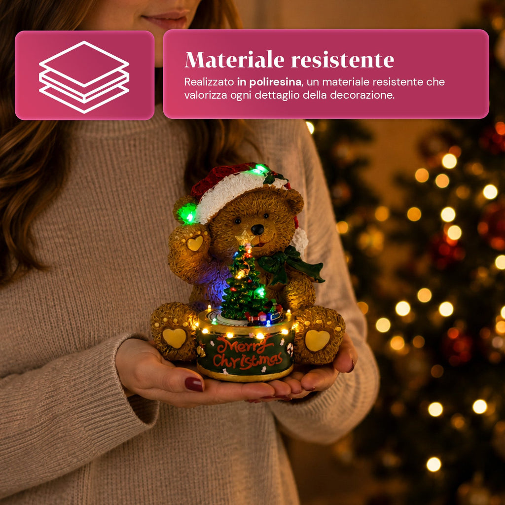 Orsetto di Natale Luminoso con Trenino Rotante e Carillon, Teddy XMAS Bear Station, Decorazione Natalizia LED in Poliresina 20,5 cm